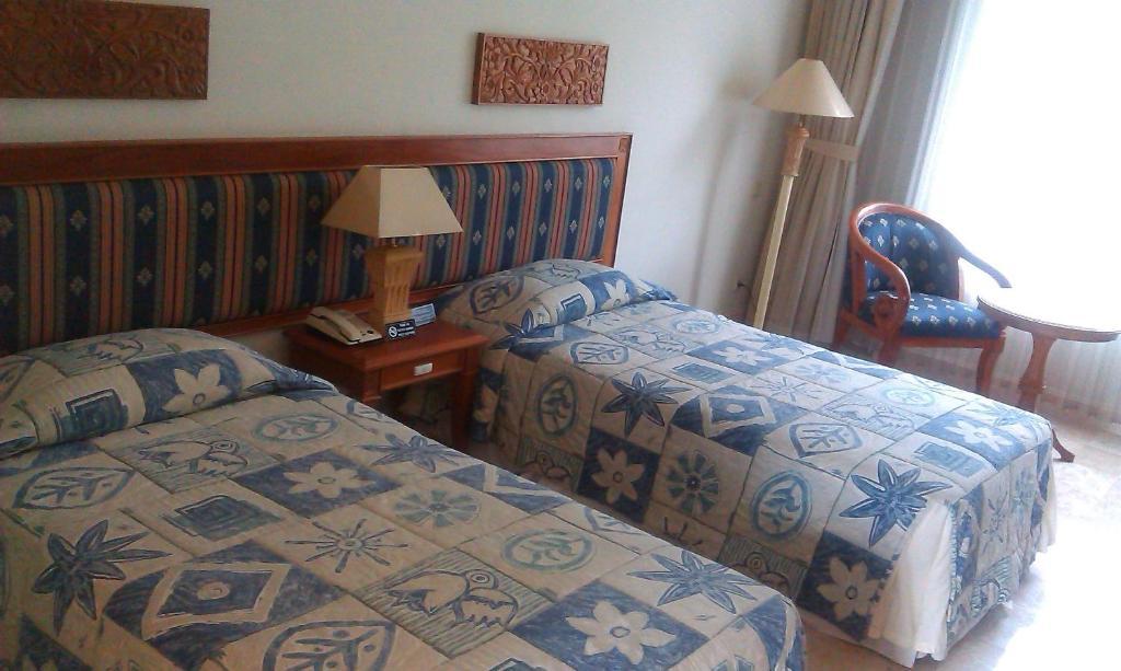 Resor Tuban Tropis Hotel Room photo